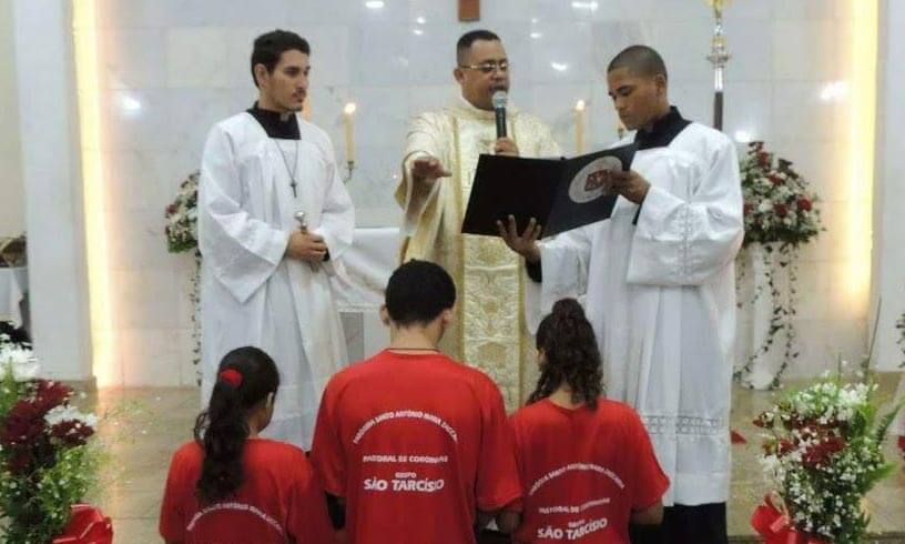 coroinhas-paroquia-samz-3